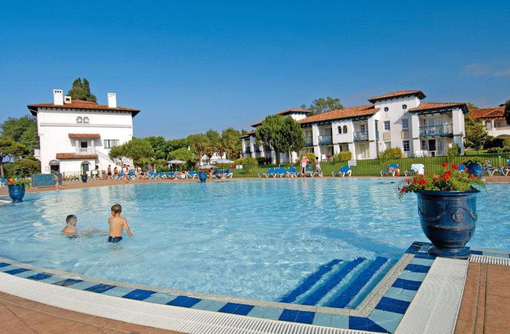 Residence Pierre & Vacances Le Domaine De Bordaberry Urrugne Ngoại thất bức ảnh