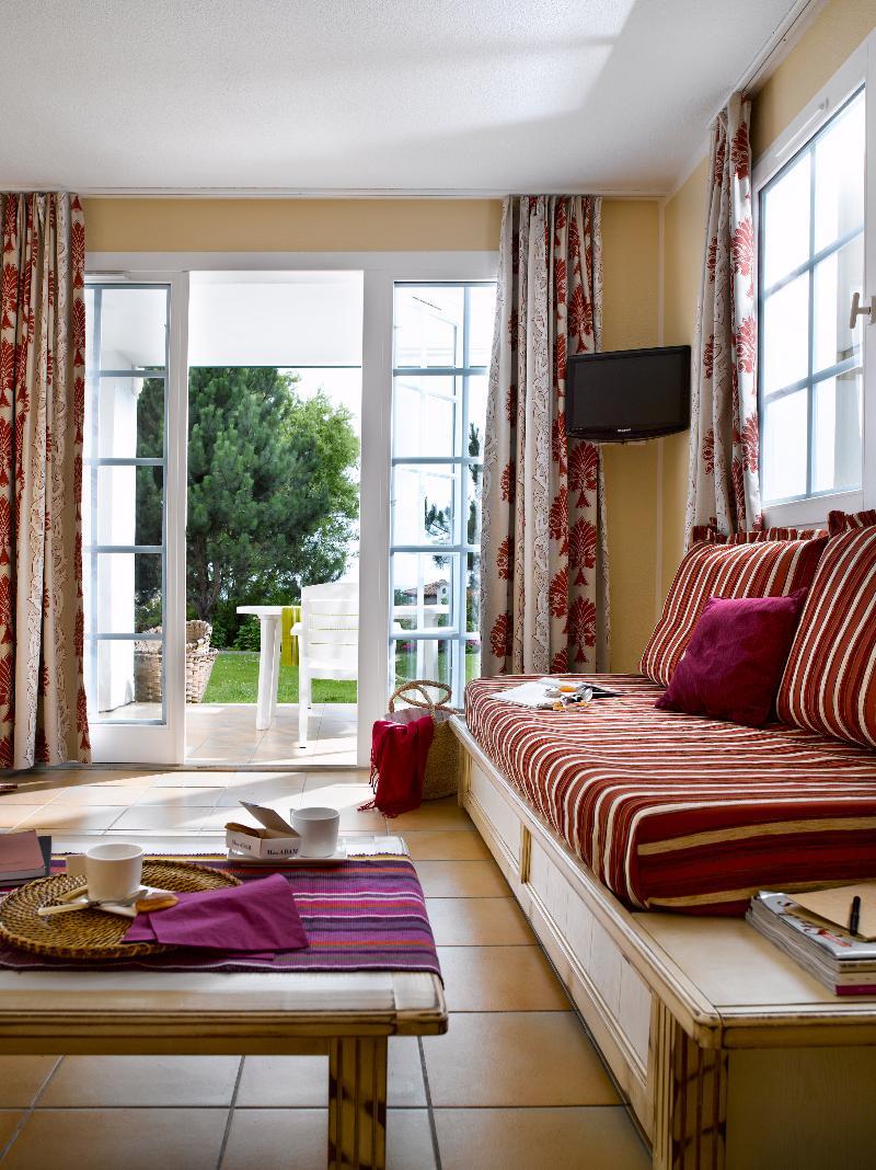 Residence Pierre & Vacances Le Domaine De Bordaberry Urrugne Ngoại thất bức ảnh